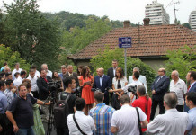 SVEČANO OTKRIVENA TABLA SA NAZIVOM ULICE AZERBEJDžANSKOG PESNIKA BAHTIJARA VAGABZADEA