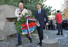 U SPOMEN ŽRTVAMA LOGORA NA BANjICI