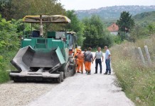 АСФАЛТ ЗА МИТРОВДАНСКУ УЛИЦУ