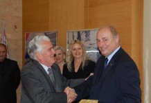 ČILE IZMEĐU PROSLAVE 200 GODIŠNJICE I „FENIKSA DVA“