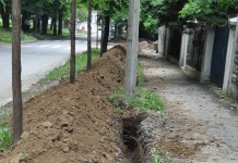 ZAŠTO SE PONOVO RASKOPAVAJU TROTOARI NA VOŽDOVCU?