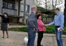 ПРЕДСЕДНИК АЛЕКСАНДАР САВИЋ У СУСРЕТ ПРОБЛЕМИМА ГРАЂАНА НАСЕЉА БРАЋЕ ЈЕРКОВИЋ