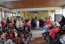 НОВОГОДИШЊИ ПАКЕТИЋИ ЗА УЧЕНИКЕ СА СМЕТЊАМА У РАЗВОЈУ