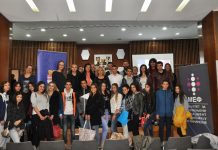 ВОЖДОВАЧКИ СРЕДЊОШКОЛЦИ ОПРОБАЛИ СЕ У ЕДУКАТИВНИМ РАДИОНИЦАМА МЕФ ЛИГЕ ЗНАЊА