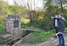 У НЕДЕЉУ ВЕЛИКО ЧИШЋЕЊЕ ОКОЛИНЕ ОКО СПОМЕН ЧЕСМЕ У ПИНОСАВИ